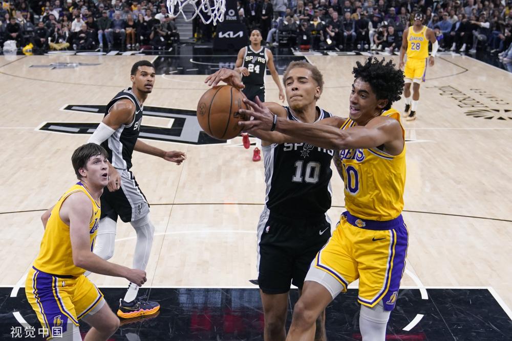 他先后效力 他先后效力